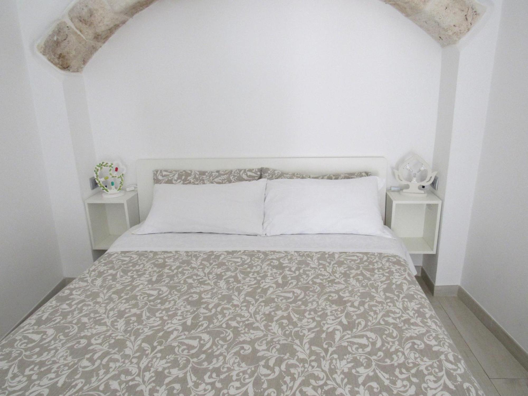 Vicolo Fiorito B&B Polignano a Mare Exterior photo