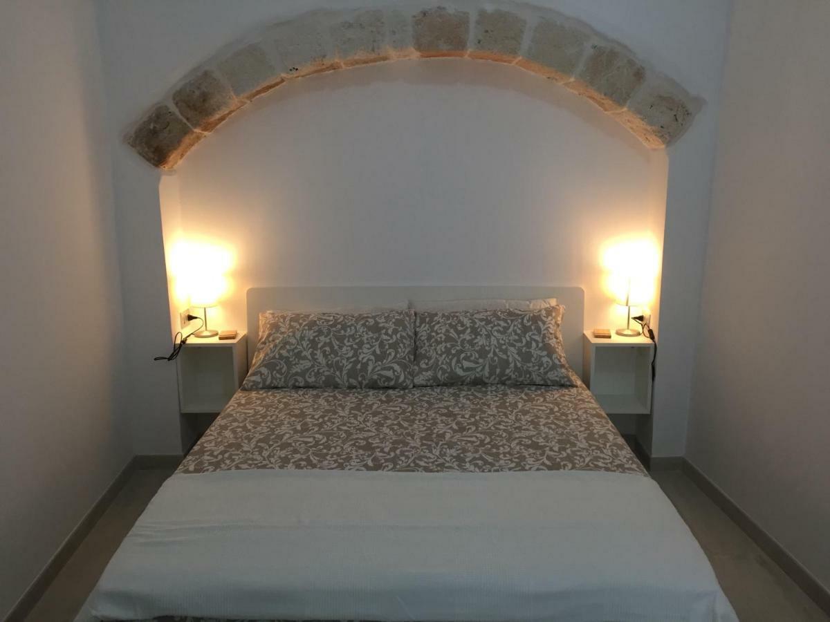 Vicolo Fiorito B&B Polignano a Mare Exterior photo
